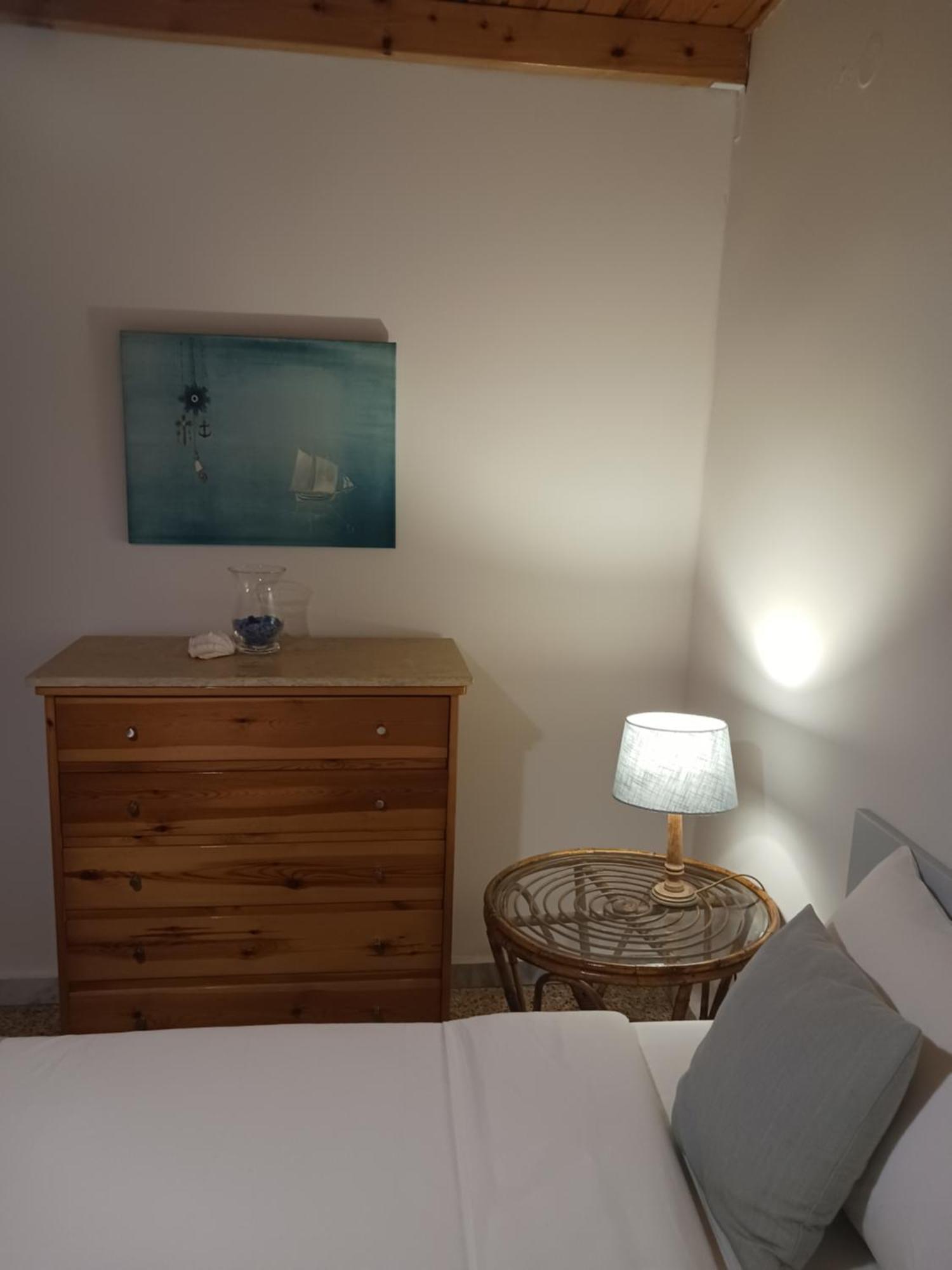 Theros & Trygos Boutique Houses - Ath Airport Artemida  Room photo